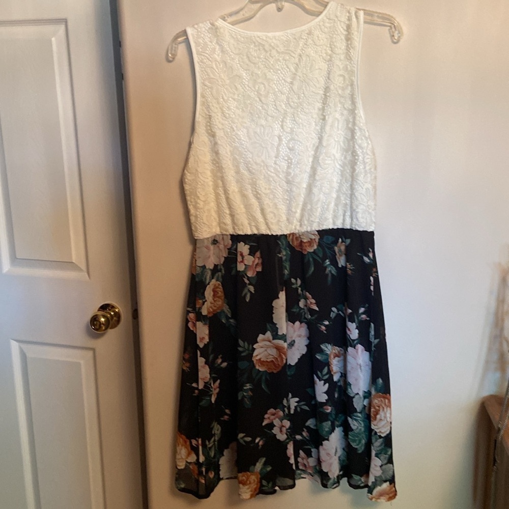 WAREHOUSE ONE DRESS - Picture 4 of 8
